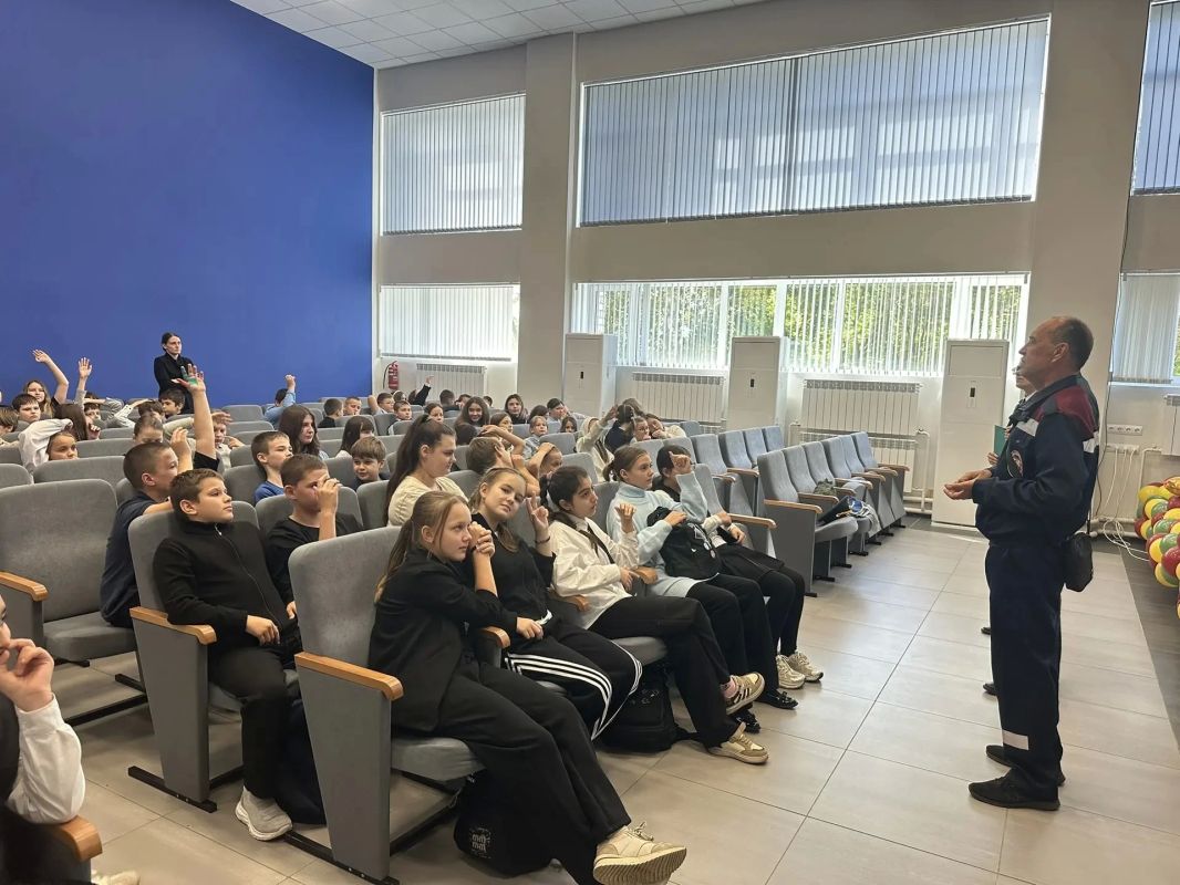 Открытые уроки по ГО прошли в двух школах Обоянского района Открытые уроки по ГО прошли в двух школах Обоянского района