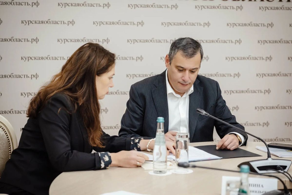 Александр Хинштейн анонсировал выпуск новых почтовых марок о Курской области Александр Хинштейн анонсировал выпуск новых почтовых марок о Курской области