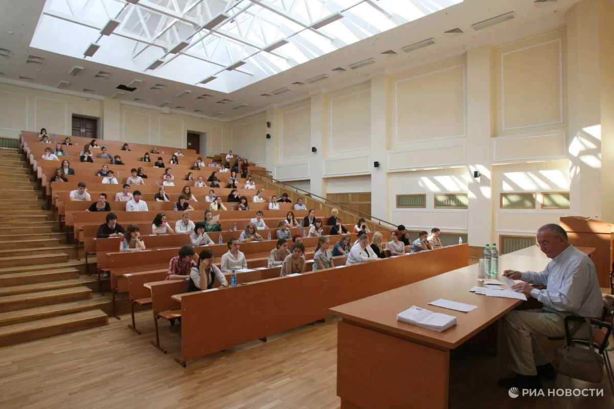 В РФ учредили премии для студентов и аспирантов в 30 и 50 тысяч рублей
