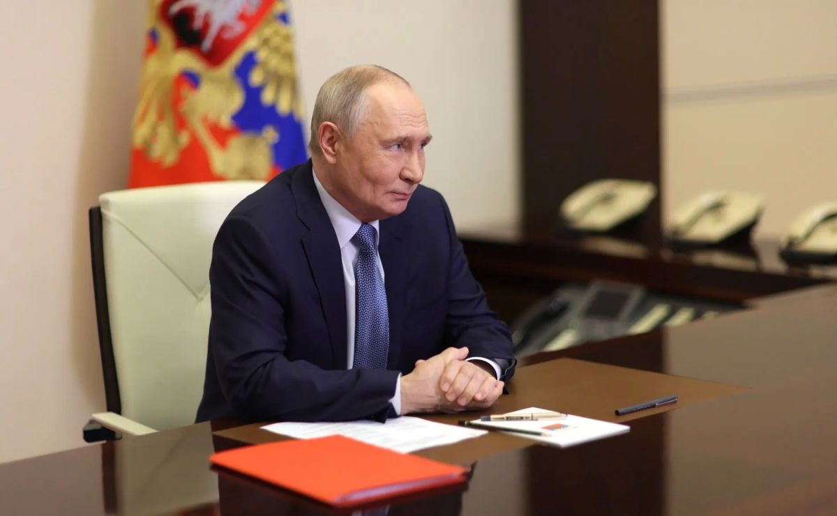 Александр Хинштейн поздравил Владимира Путина с днём рождения