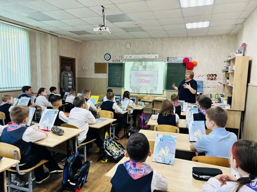 Курским педагогам вручили медали Курским педагогам вручили медали