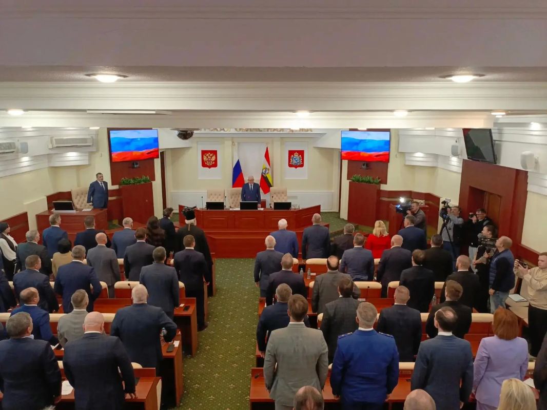 В Курской областной Думе стартовало первое заседание восьмого созыва