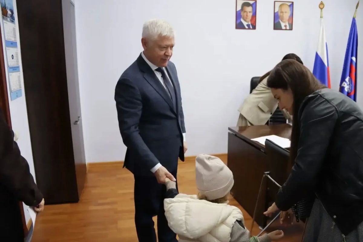 Василий Пискарев: «Темы разные… Но все они заслуживают внимания» Василий Пискарев: «Темы разные… Но все они заслуживают внимания»