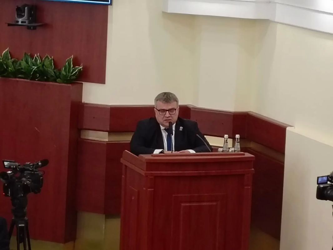 Вице-спикерами курского парламента восьмого созыва стали Николай Волобуев и Константин Комков Вице-спикерами курского парламента восьмого созыва стали Николай Волобуев и Константин Комков