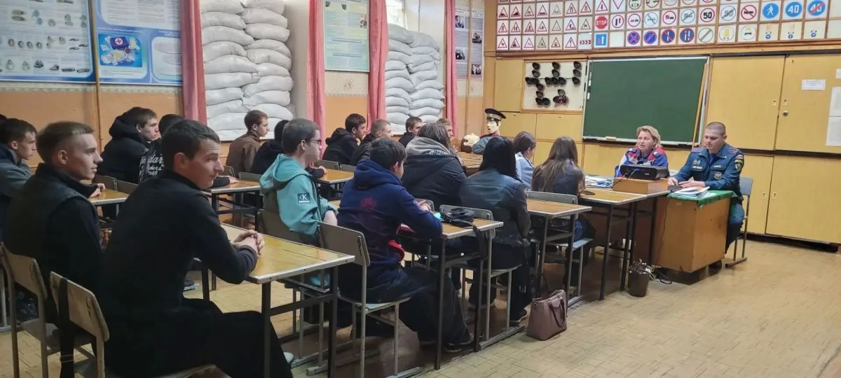 Урок по ГО в социально-аграрном техникуме в Тимском районе Урок по ГО в социально-аграрном техникуме в Тимском районе