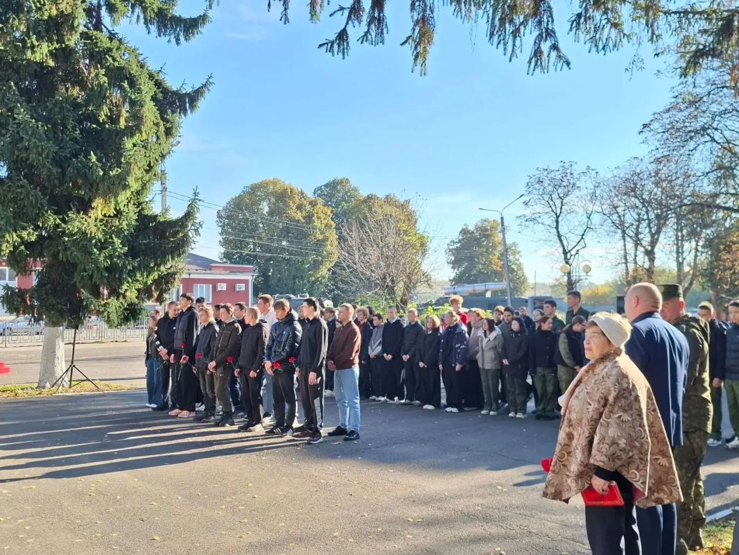 Сегодня в нашем городе прошёл традиционный День призывника! Сегодня в нашем городе прошёл традиционный День призывника!