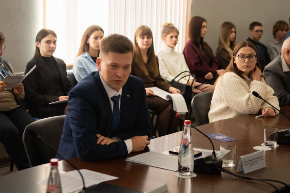 Екатерина Харченко: Когда в университете кипит научная жизнь – это настоящее счастье Екатерина Харченко: Когда в университете кипит научная жизнь – это настоящее счастье