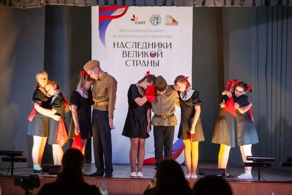 Юные курские артисты стали победителями межрегионального конкурса «Наследники великой страны» Юные курские артисты стали победителями межрегионального конкурса «Наследники великой страны»