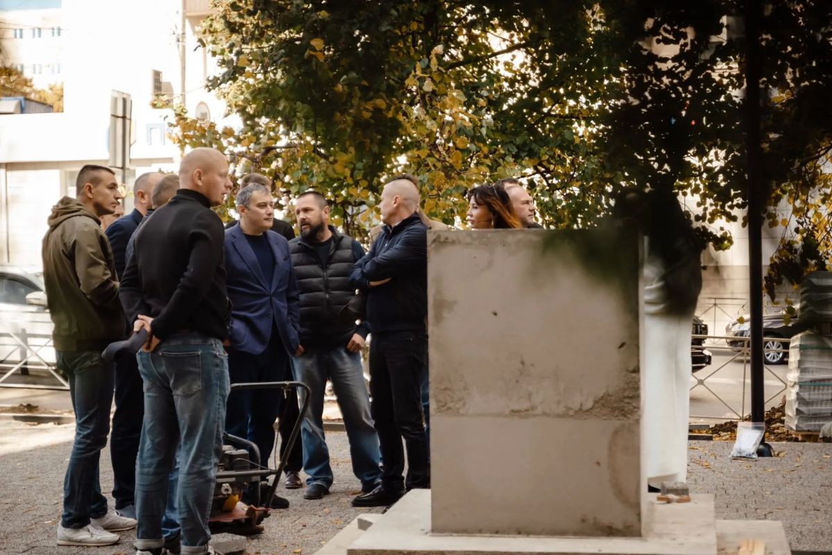 В Курске для мемориала Памяти павших поступила бронза для фигур солдат В Курске для мемориала Памяти павших поступила бронза для фигур солдат