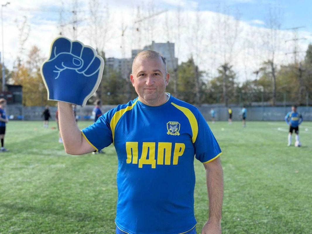 Алексей Томанов: Спорт объединяет, а командный дух помогает добиваться результата! Алексей Томанов: Спорт объединяет, а командный дух помогает добиваться результата!