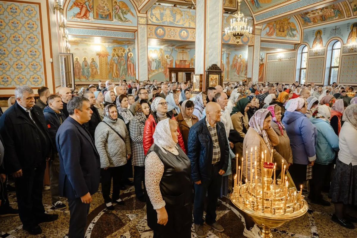 Храм Покрова Пресвятой Богородицы освятили на проспекте Хрущёва Храм Покрова Пресвятой Богородицы освятили на проспекте Хрущёва