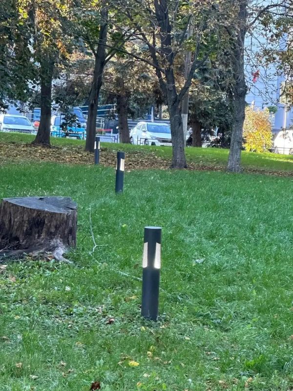 В Курске в парке Железнодорожников вновь работают фонари и подсветка