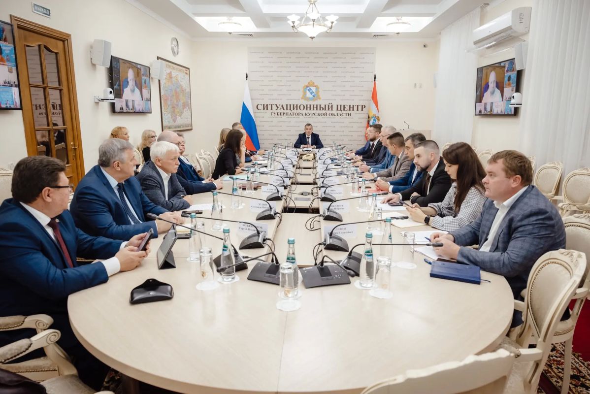 Александр Хинштейн: Провели заседание Правительства Курской области Александр Хинштейн: Провели заседание Правительства Курской области