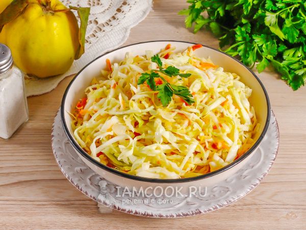 Квашеная капуста на любой вкус: пять простых сочетаний для зимних запасов