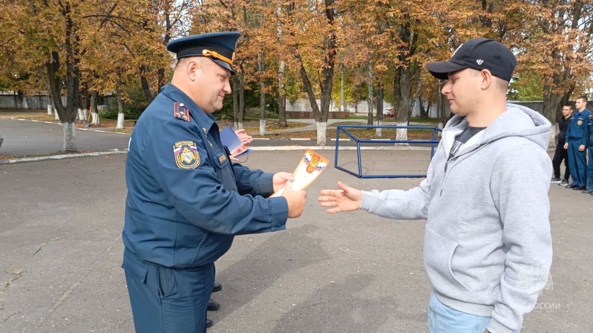 Поднять гирю 110 раз. На базе 1 СПСЧ г. Курска прошел седьмой этап спартакиады регионального управления МЧС России - соревнования по гиревому двоеборью Поднять гирю 110 раз. На базе 1 СПСЧ г. Курска прошел седьмой этап спартакиады регионального управления МЧС России - соревнования по гиревому двоеборью