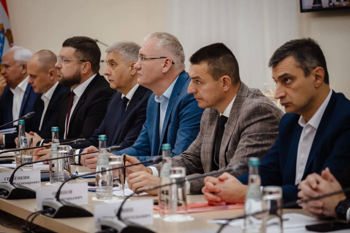 Александр Хинштейн: Провели заседание Правительства Курской области Александр Хинштейн: Провели заседание Правительства Курской области