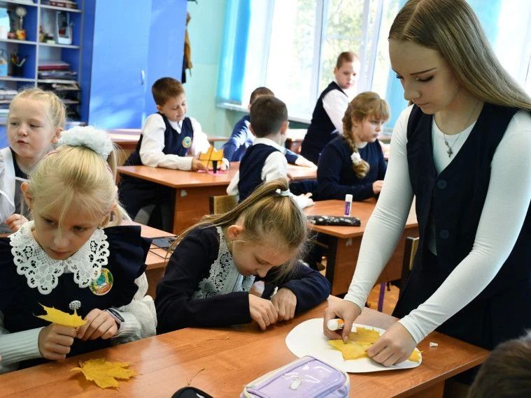 Школа №4 наполнилась особой атмосферой тепла, творчества и единения! Школа №4 наполнилась особой атмосферой тепла, творчества и единения!