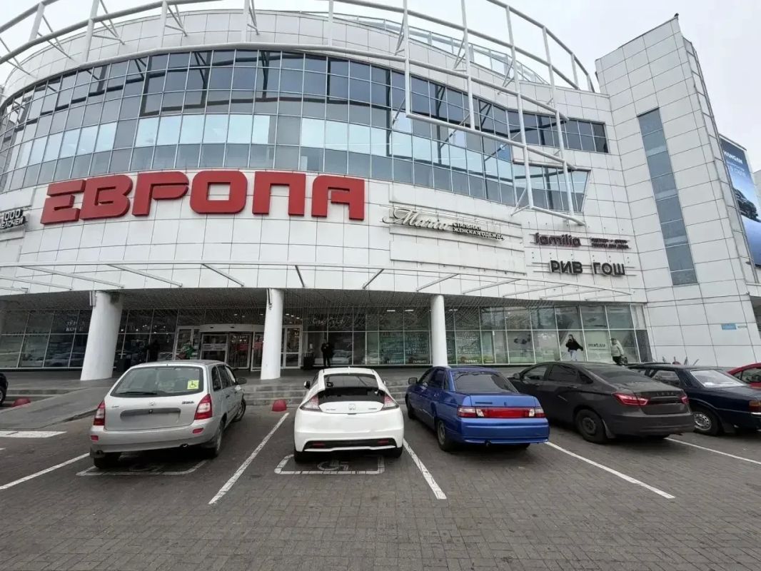 В Курске проверили парковки, где жарили мясо, возле двух ТЦ