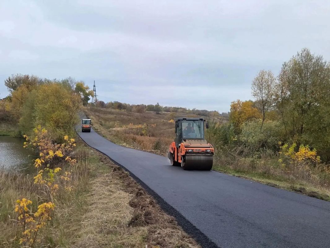 В Курской области до конца 2026 года планируют дополнительно отремонтировать 10,7 км региональных автодорог и мост через ручей В Курской области до конца 2026 года планируют дополнительно отремонтировать 10,7 км региональных автодорог и мост через ручей