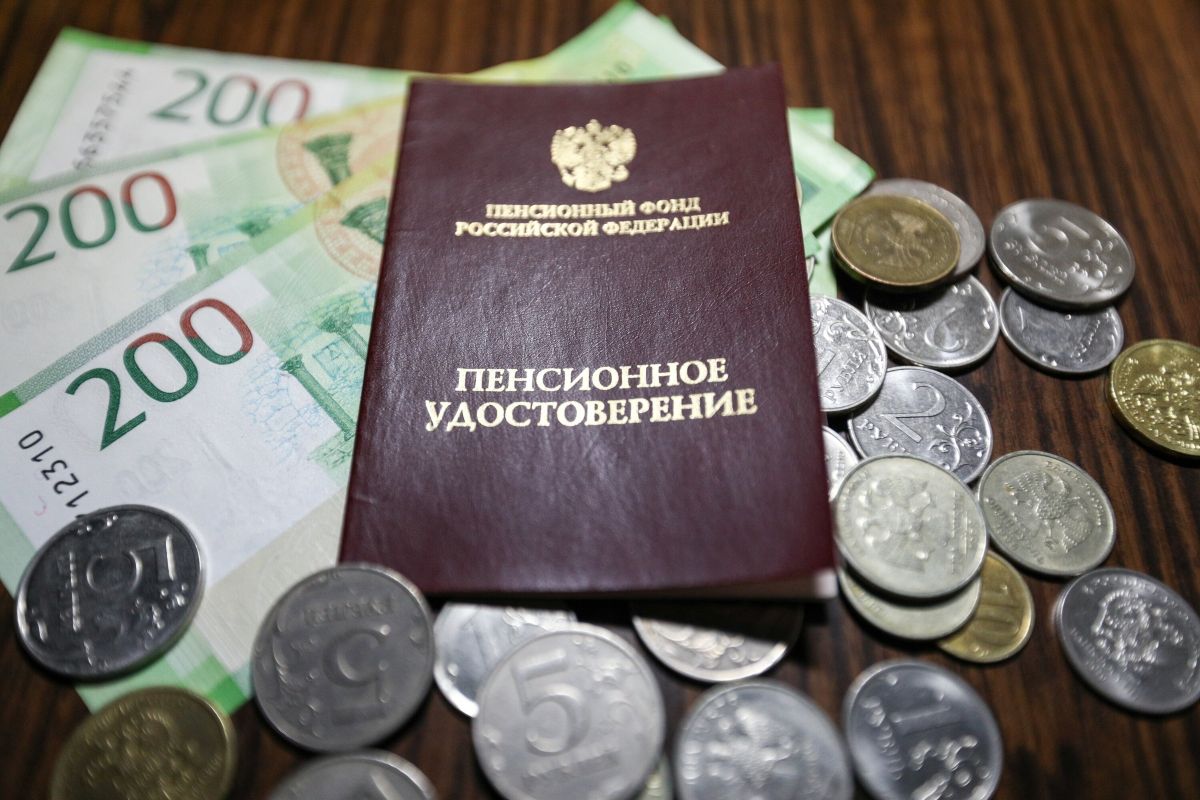 Пенсию могут пересчитать: какая выписка поможет найти ошибки в стаже