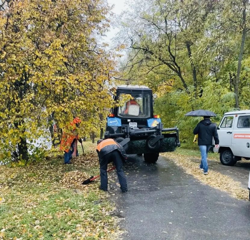 Коммунальщики Курска перешли на усиленный режим уборки города Коммунальщики Курска перешли на усиленный режим уборки города