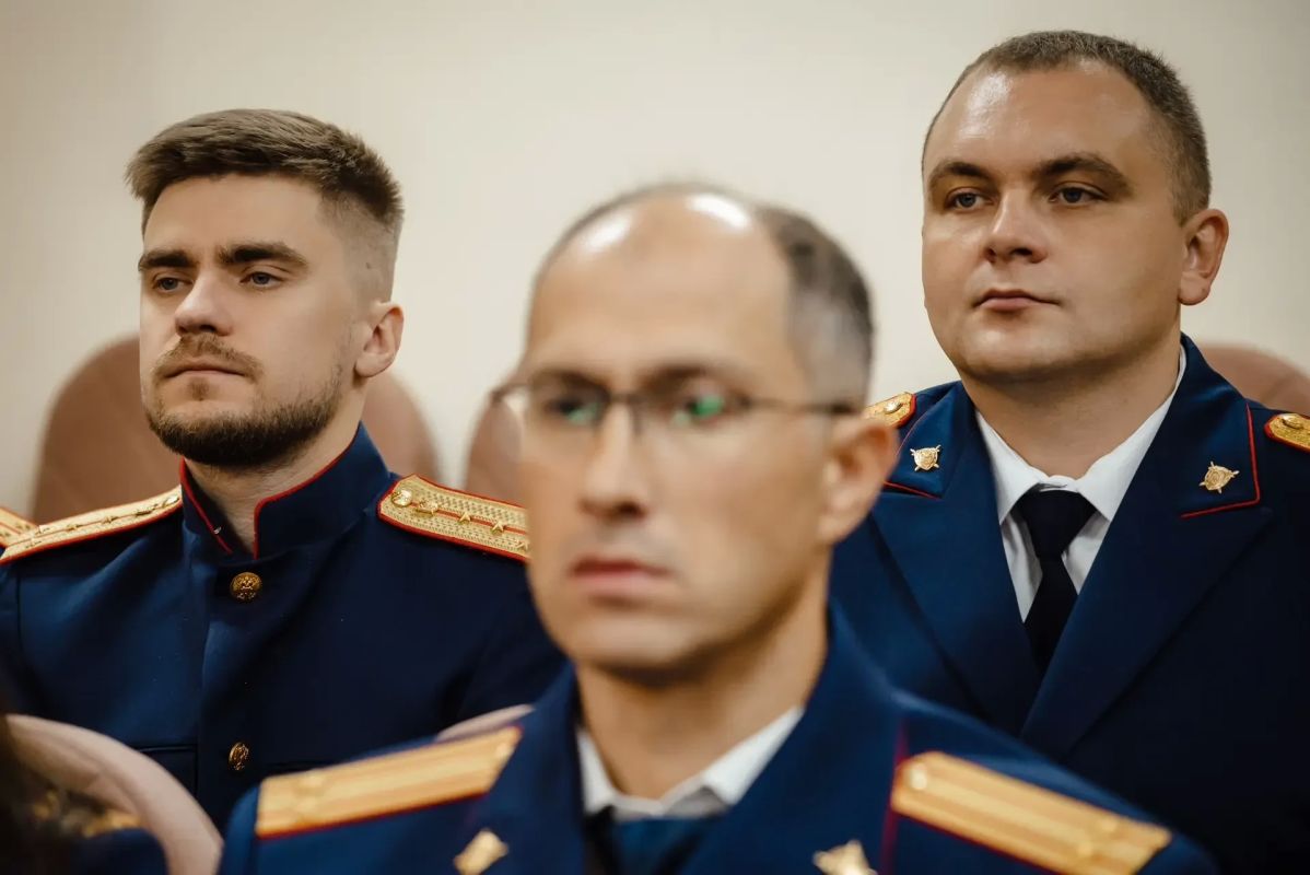 Александр Хинштейн представил коллективу СУ СК по Курской области полковника юстиции Никиту Севостьянова