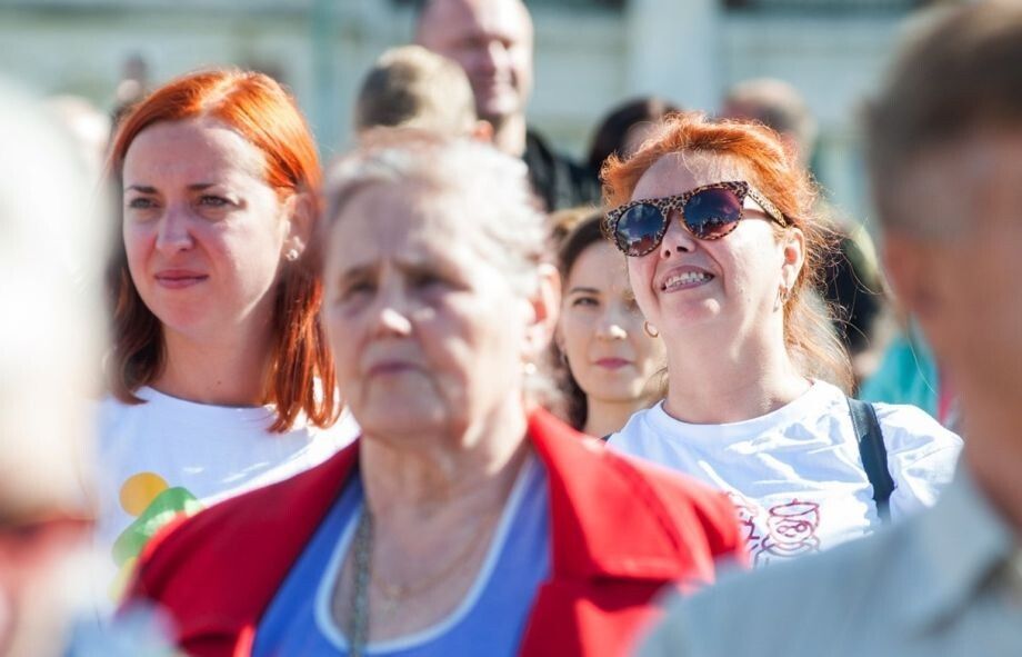 Доплата за внуков к пенсии в 2026 году: кто получит до 9,5 тысячи рублей