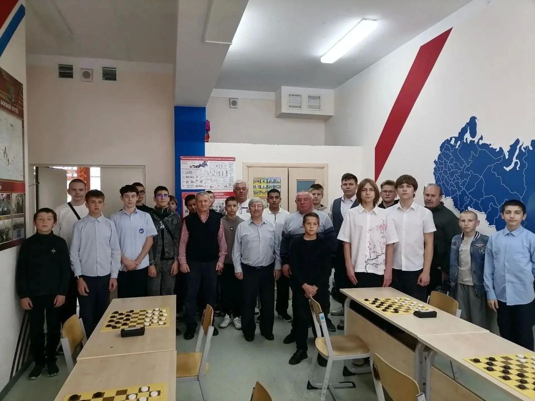 В Курске состоялось первенство области по русским шашкам среди школьников В Курске состоялось первенство области по русским шашкам среди школьников