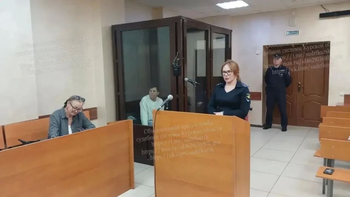 В Курске взята под стражу обвиняемая в краже 256 тысяч рублей с банковской карты