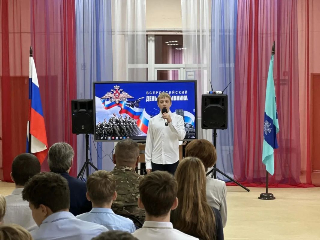 С курскими юношами поговорили о воинском долге С курскими юношами поговорили о воинском долге
