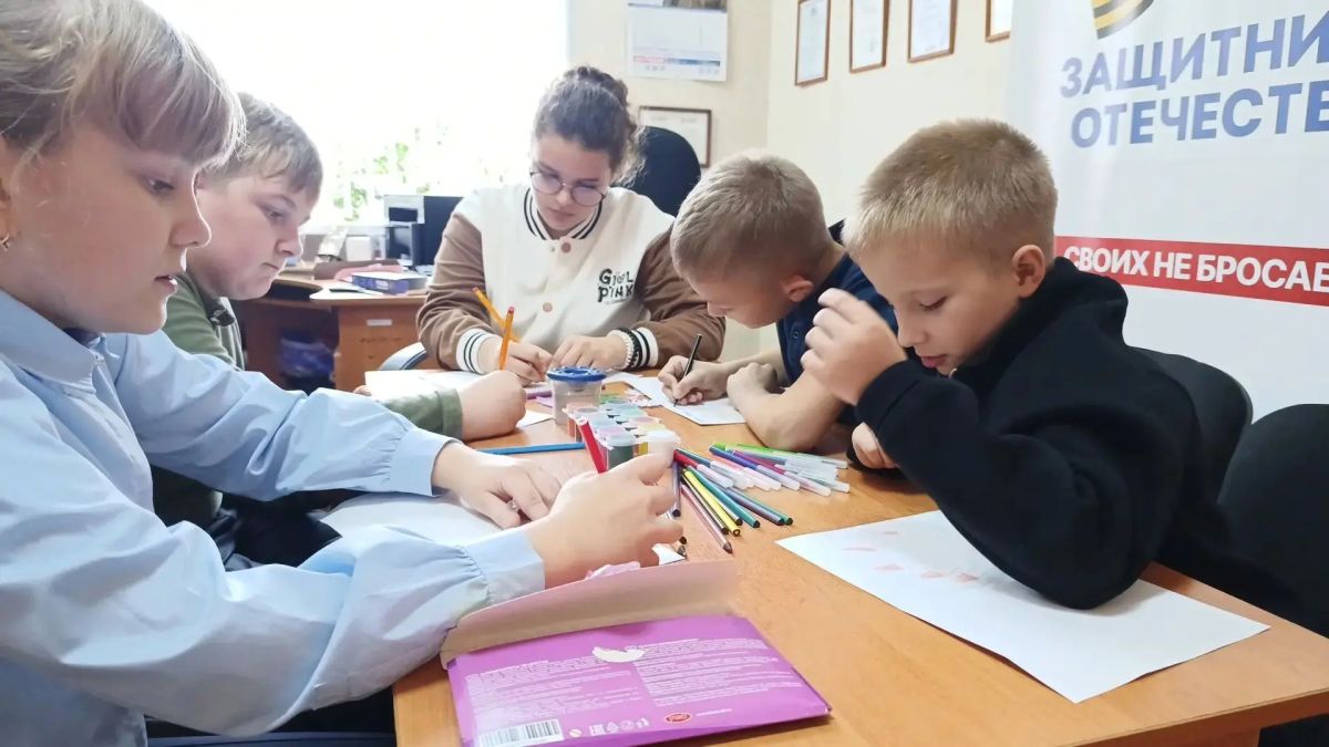 Творчество как форма поддержки: мастеркласс ко Дню отца в посёлке Пристень Творчество как форма поддержки: мастеркласс ко Дню отца в посёлке Пристень