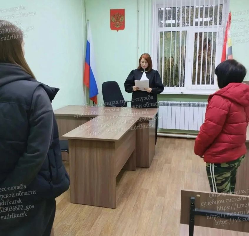 Курянке вырвали клок волос за громкий разговор по телефону на улице