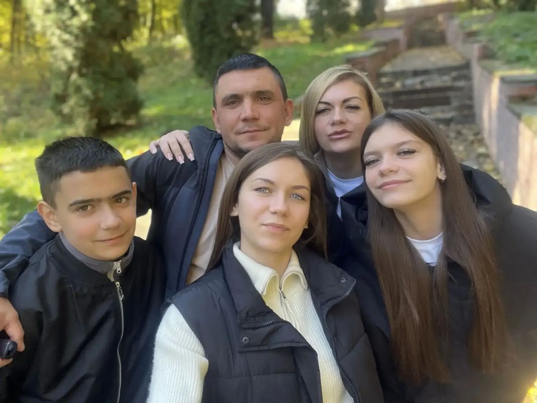 Строгий, добрый, настоящий: две истории об отцах-курянах Строгий, добрый, настоящий: две истории об отцах-курянах
