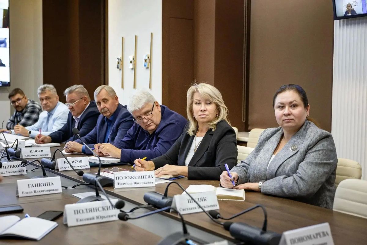 В Курске после резонанса создали рабочую группу по остановке на КЗТЗ В Курске после резонанса создали рабочую группу по остановке на КЗТЗ