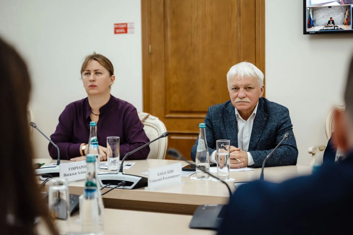 Александр Хинштейн: Провёл заседание Правительства Курской области — как всегда, в открытом формате Александр Хинштейн: Провёл заседание Правительства Курской области — как всегда, в открытом формате
