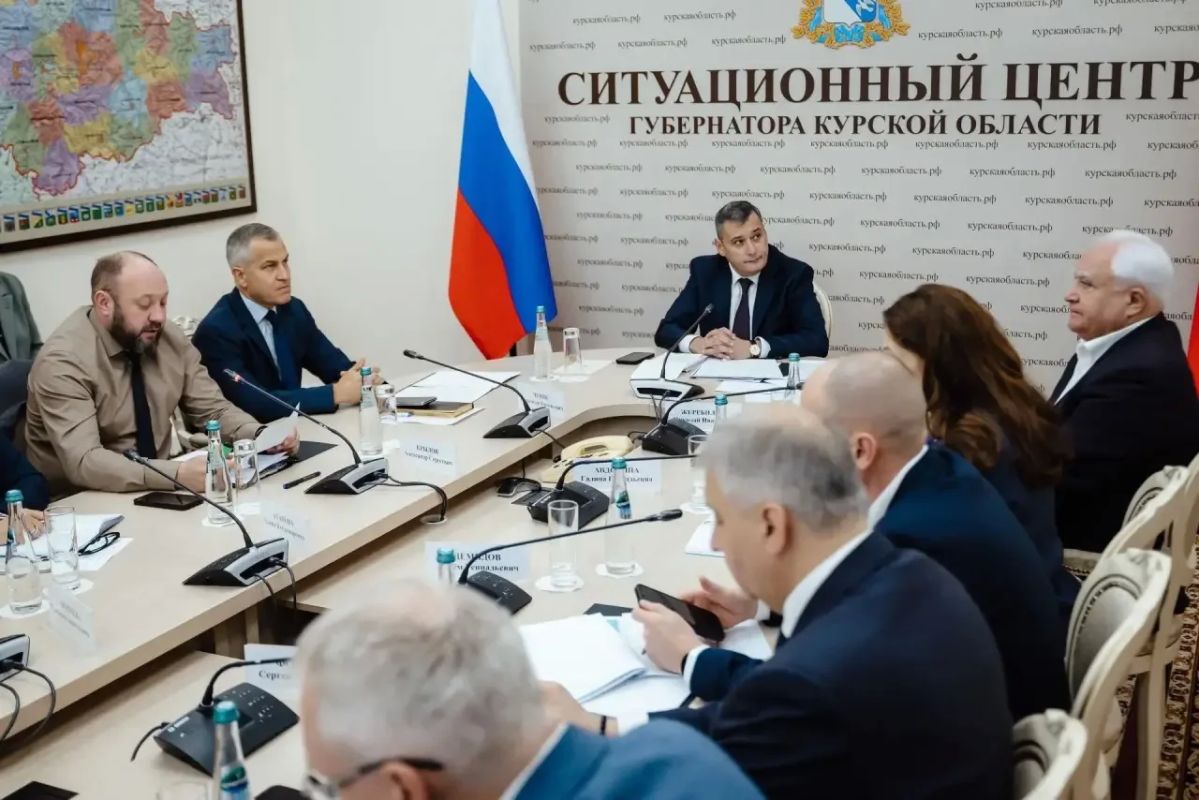 Сегодня принял участие в еженедельном заседании Правительства Курской области под председательством Главы региона Александра Хинштейна Сегодня принял участие в еженедельном заседании Правительства Курской области под председательством Главы региона Александра Хинштейна