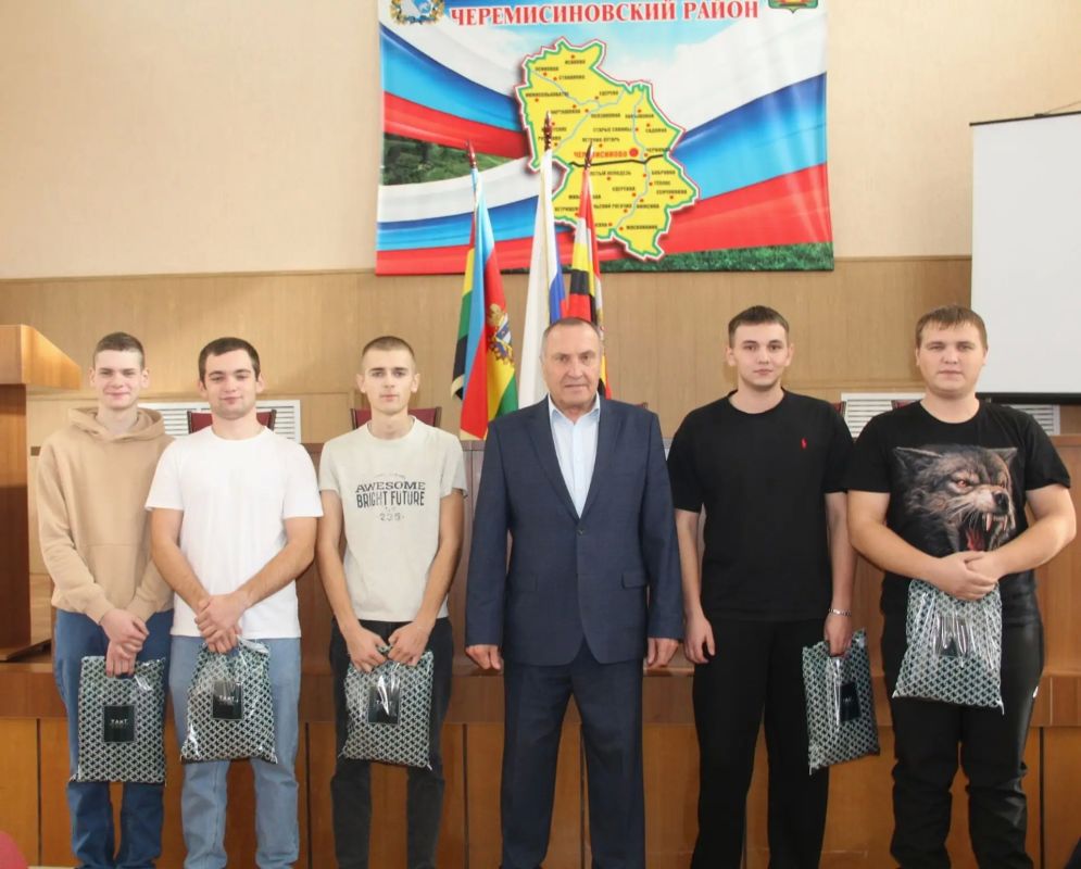 В Черемисиновском районе прошло значимое событие — ежегодный День призывника В Черемисиновском районе прошло значимое событие — ежегодный День призывника