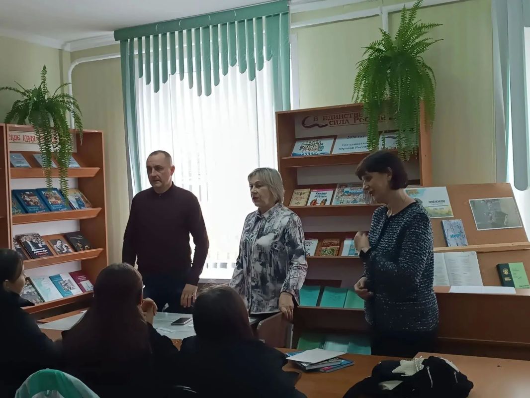 В гостях у обучающихся Миленинской школы были преподаватели из Фатежского филиала ДАТК