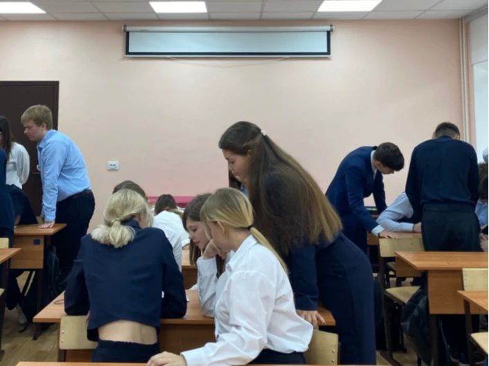 В 10 классе школы с углубленным изучением иностранных языков №4 прошла увлекательная викторина "Знаток гражданской обороны"! В 10 классе школы с углубленным изучением иностранных языков №4 прошла увлекательная викторина "Знаток гражданской обороны"!