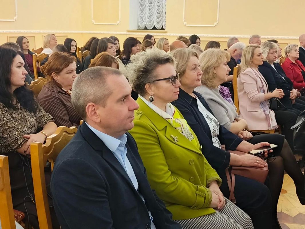 НОВОМУ УСТАВУ ГОРОДА КУРСКА БЫТЬ! НОВОМУ УСТАВУ ГОРОДА КУРСКА БЫТЬ!