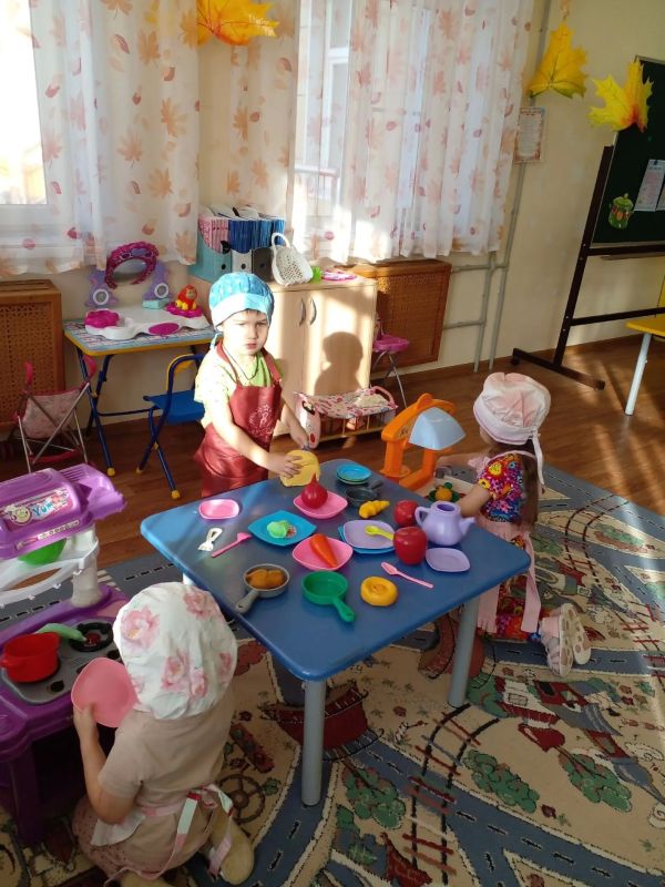 Ежегодно 20 октября свой профессиональный праздник - День повара отмечают повара и кулинары всего мира Ежегодно 20 октября свой профессиональный праздник - День повара отмечают повара и кулинары всего мира