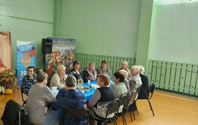 В Цветовском Доме культуры при поддержке Администрации Новопоселёновского сельсовета состоялся праздничный вечер для пожилых людей