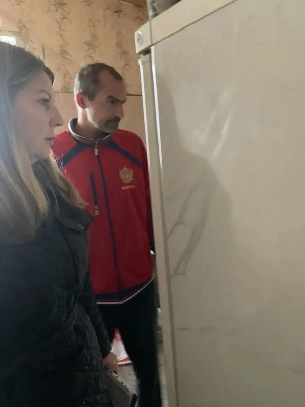 Курским семьям напомнили правила пожарной безопасности Курским семьям напомнили правила пожарной безопасности