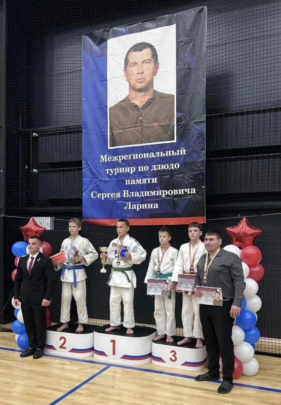 Курские дзюдоисты завоевали пять медалей на межрегиональном турнире Курские дзюдоисты завоевали пять медалей на межрегиональном турнире