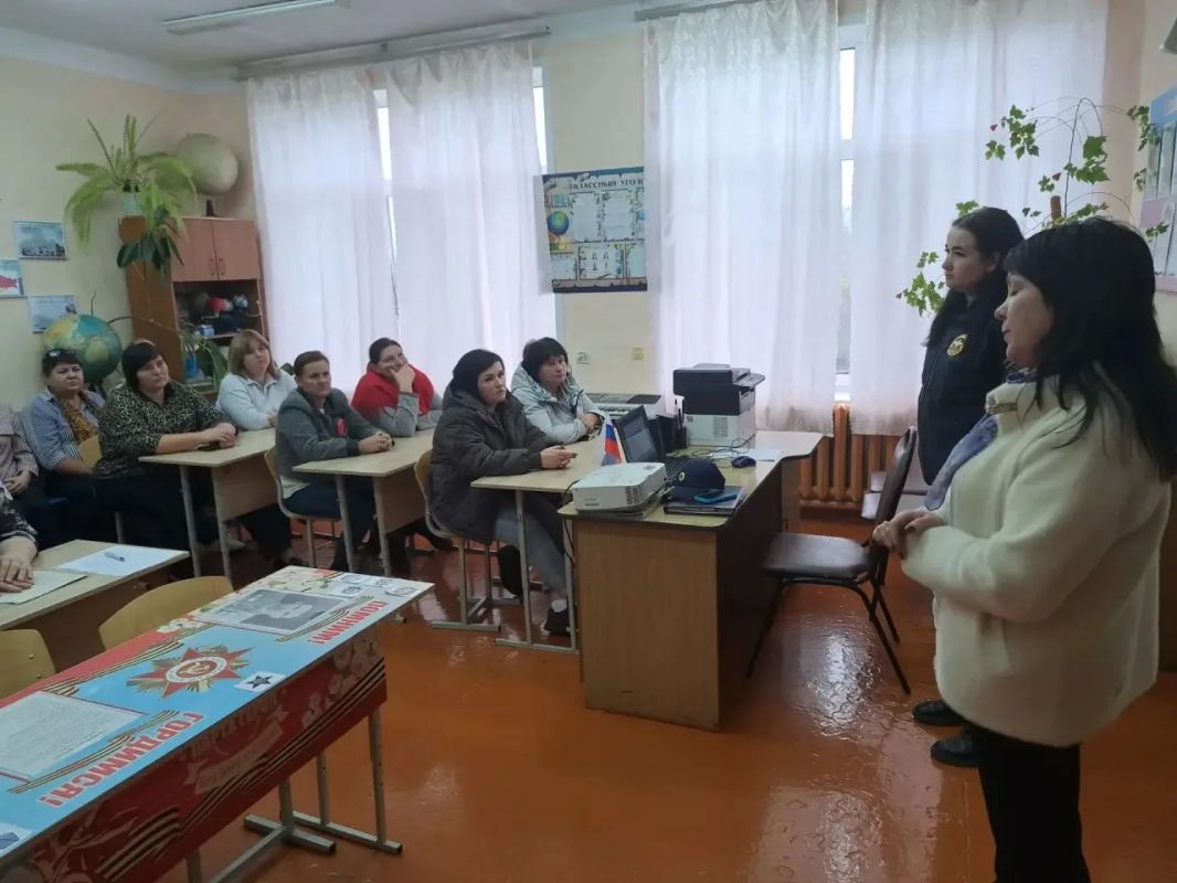 В Котовской школе прошло профилактическое мероприятие для школьников и родителей В Котовской школе прошло профилактическое мероприятие для школьников и родителей