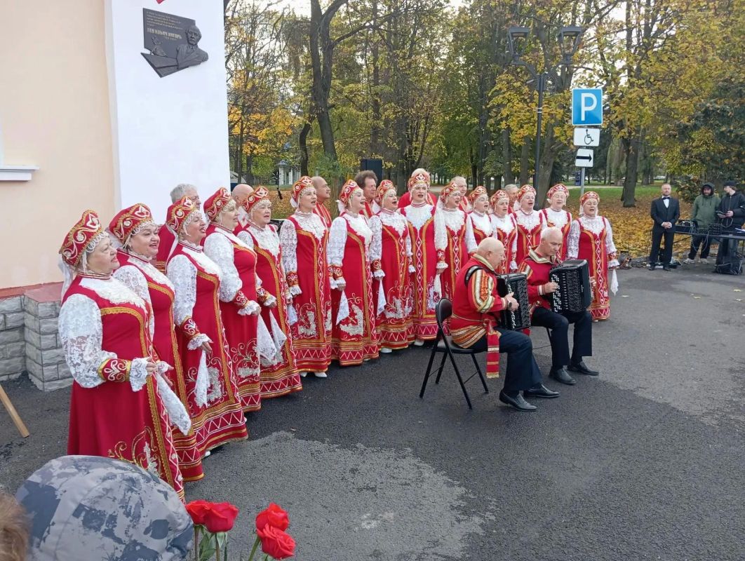 «Курский вальс» может стать официальным гимном Курска «Курский вальс» может стать официальным гимном Курска