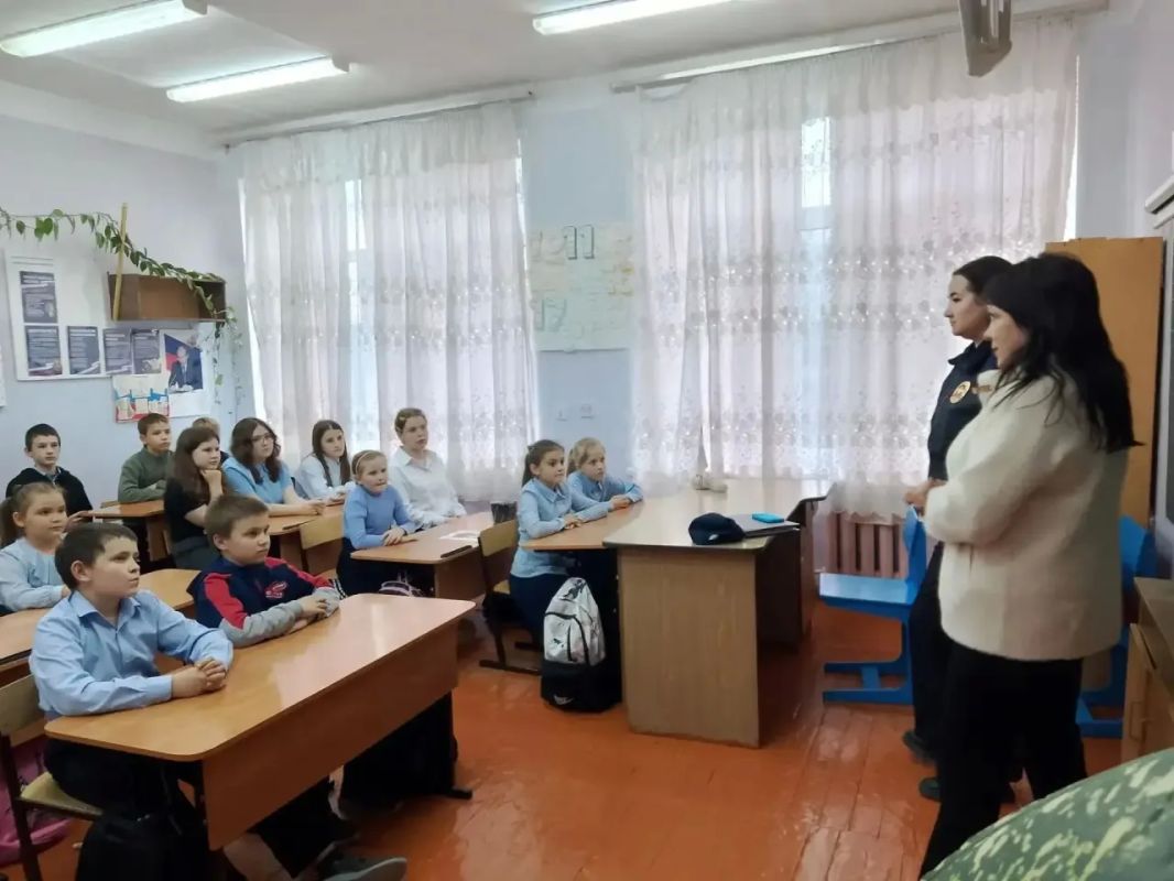 В Котовской школе прошло профилактическое мероприятие для школьников и родителей
