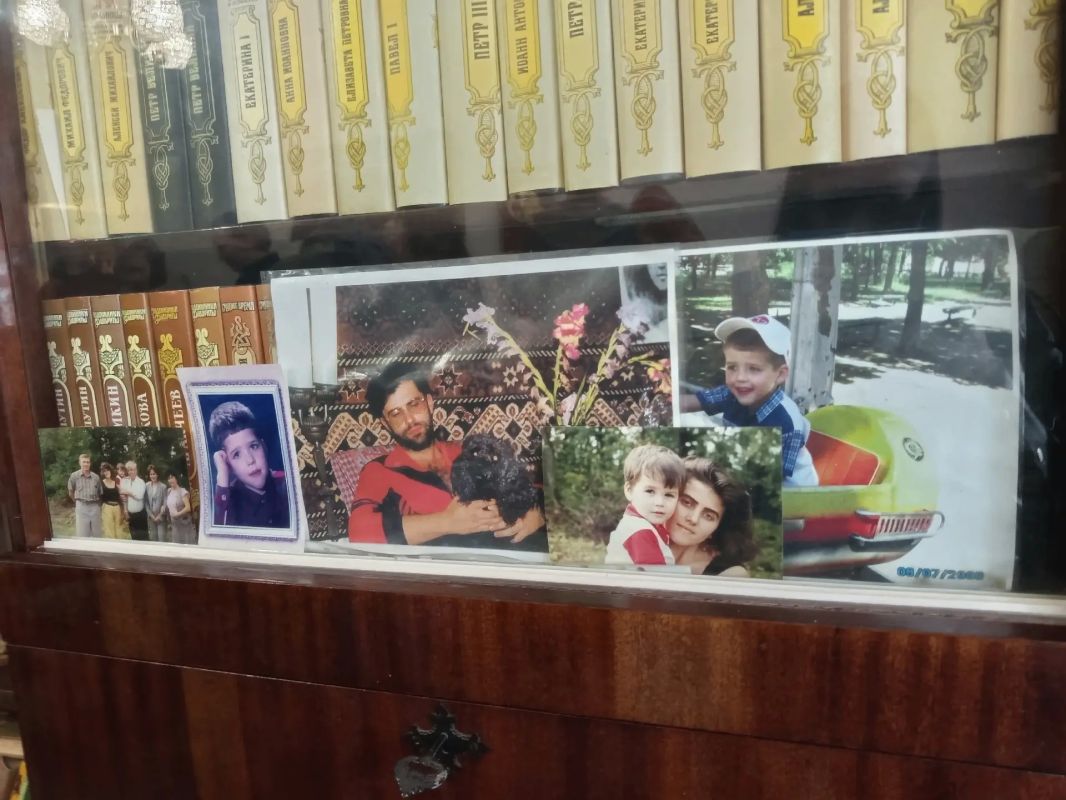 «Золотая семья» Курской области: губернатор Александр Хинштейн встретился с Петром и Светланой Дураковыми «Золотая семья» Курской области: губернатор Александр Хинштейн встретился с Петром и Светланой Дураковыми