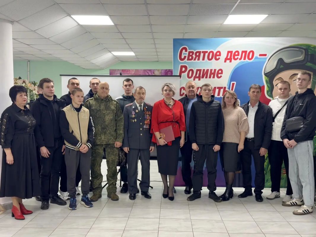В Мантурово прошёл День призывника В Мантурово прошёл День призывника