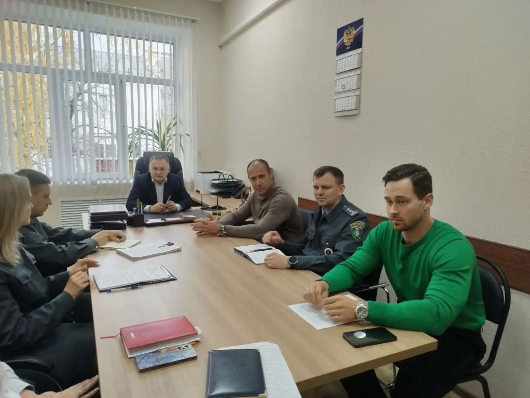 Делегация гостехнадзора из Белгородской области посетила инспекцию Курской области Делегация гостехнадзора из Белгородской области посетила инспекцию Курской области
